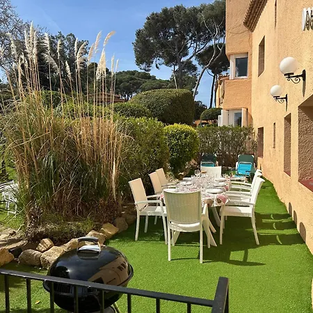 Con Jardin A 11 Metros De La Playa. B1. Apartment *