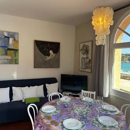Con Jardin A 11 Metros De La Playa. B1. * Palamos